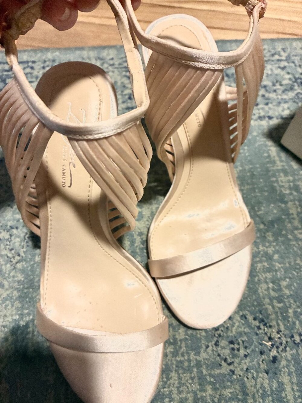 Vine Camuto Imagine bridal shoes deluxe satin -SIZE 5.5M